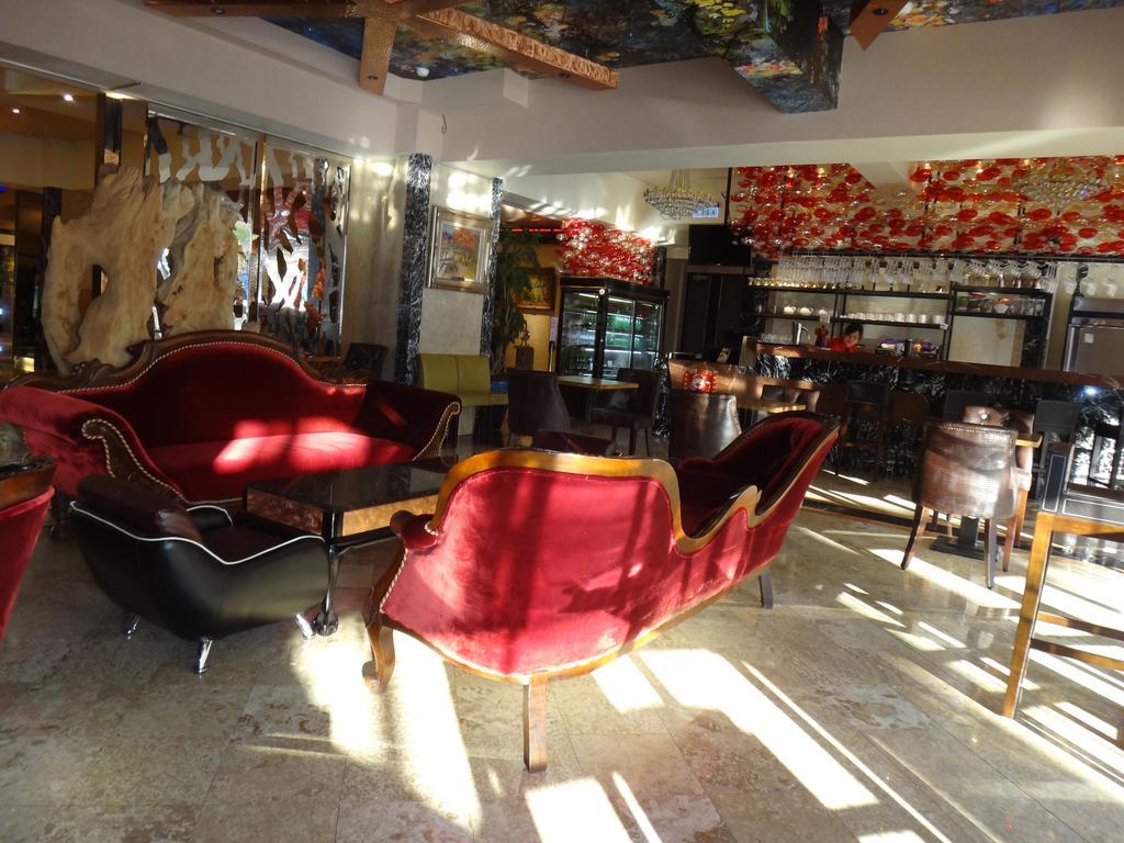 Kingship Hotel Kaohsiung Inter Continental Екстер'єр фото